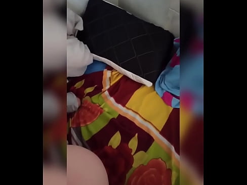 ❤️ השותפה שלי נשארת לבד בבית כי בעלה יוצא לחופשה ואני מנצלת את ההזדמנות לזיין אותה ולמלא לה את התחת בחלב ❤ סרטון פורנו אצלנו ❌️❤